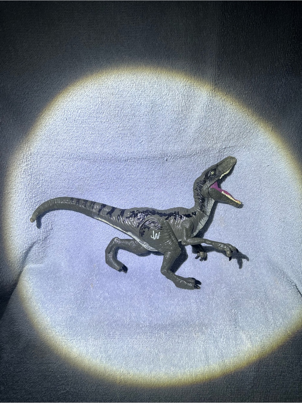 2015 Hasbro Jurassic World Velociraptor action figure